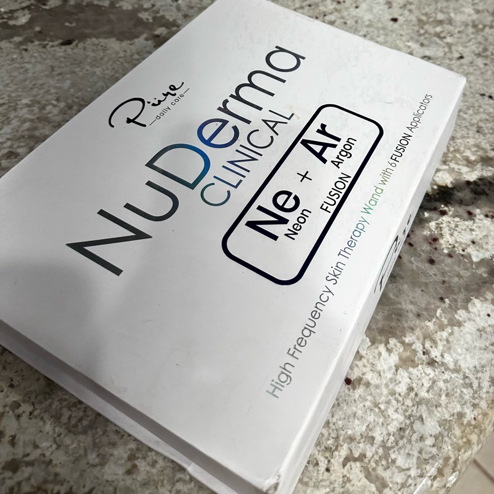 Pure NuDerma skin therapy wand